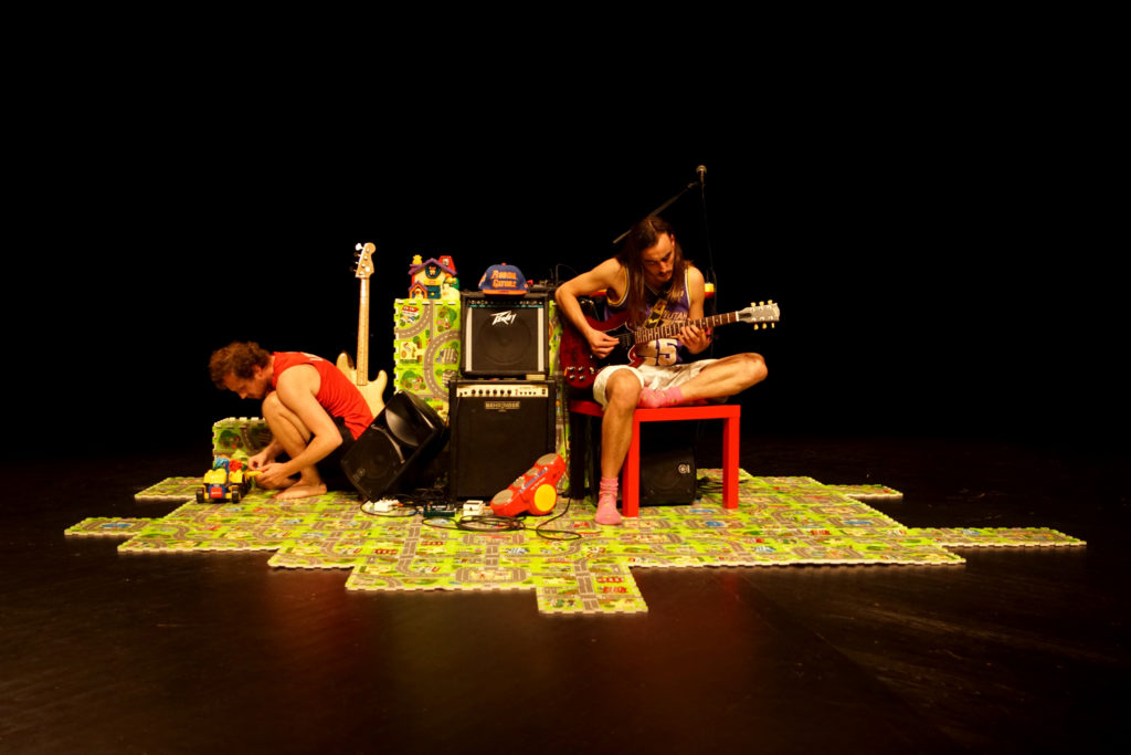 Joujou, Théâtre Clandestin